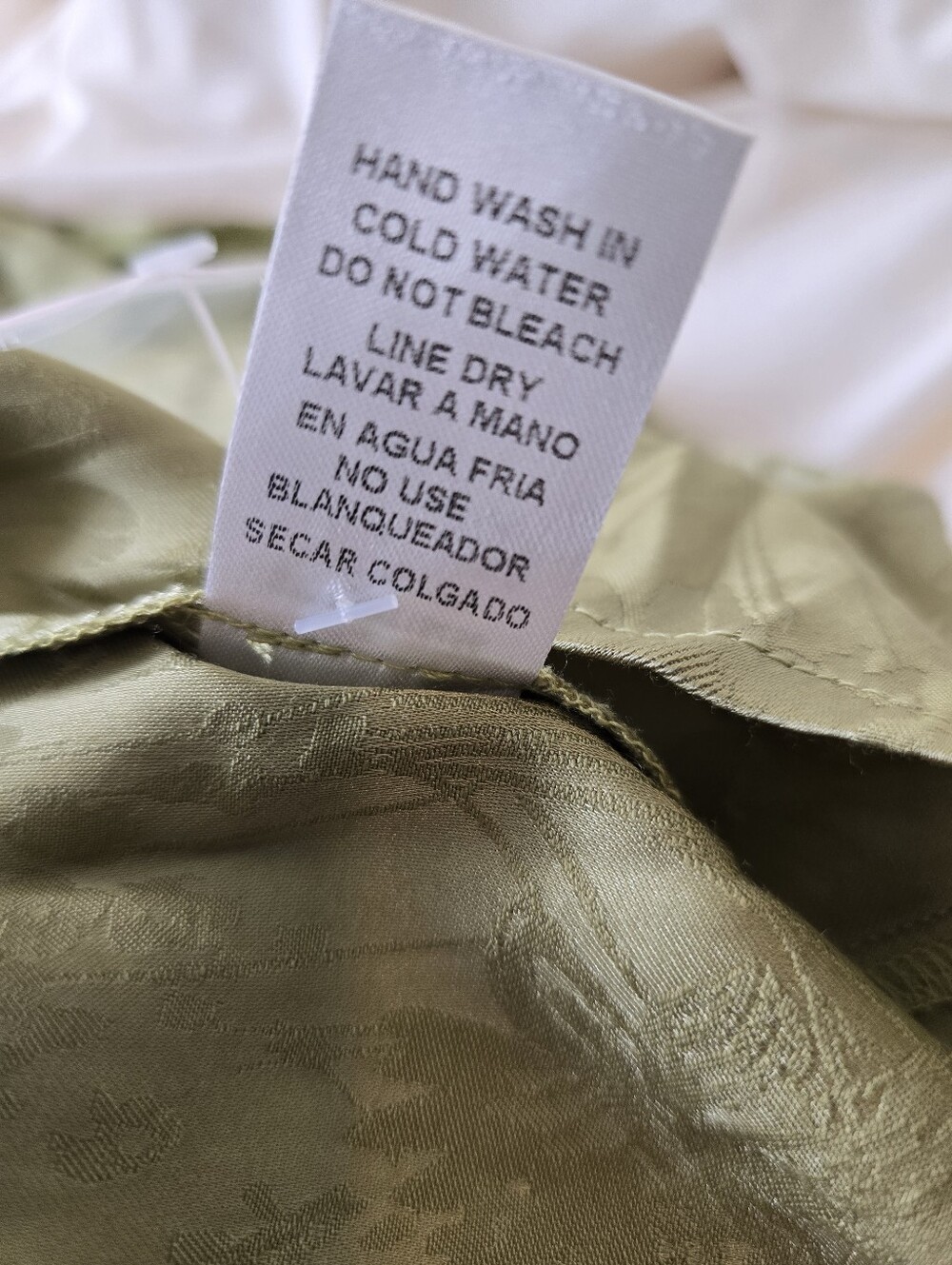 ENTRO Womens Olive Green Sleeveless Blouse - Picture 7 of 7